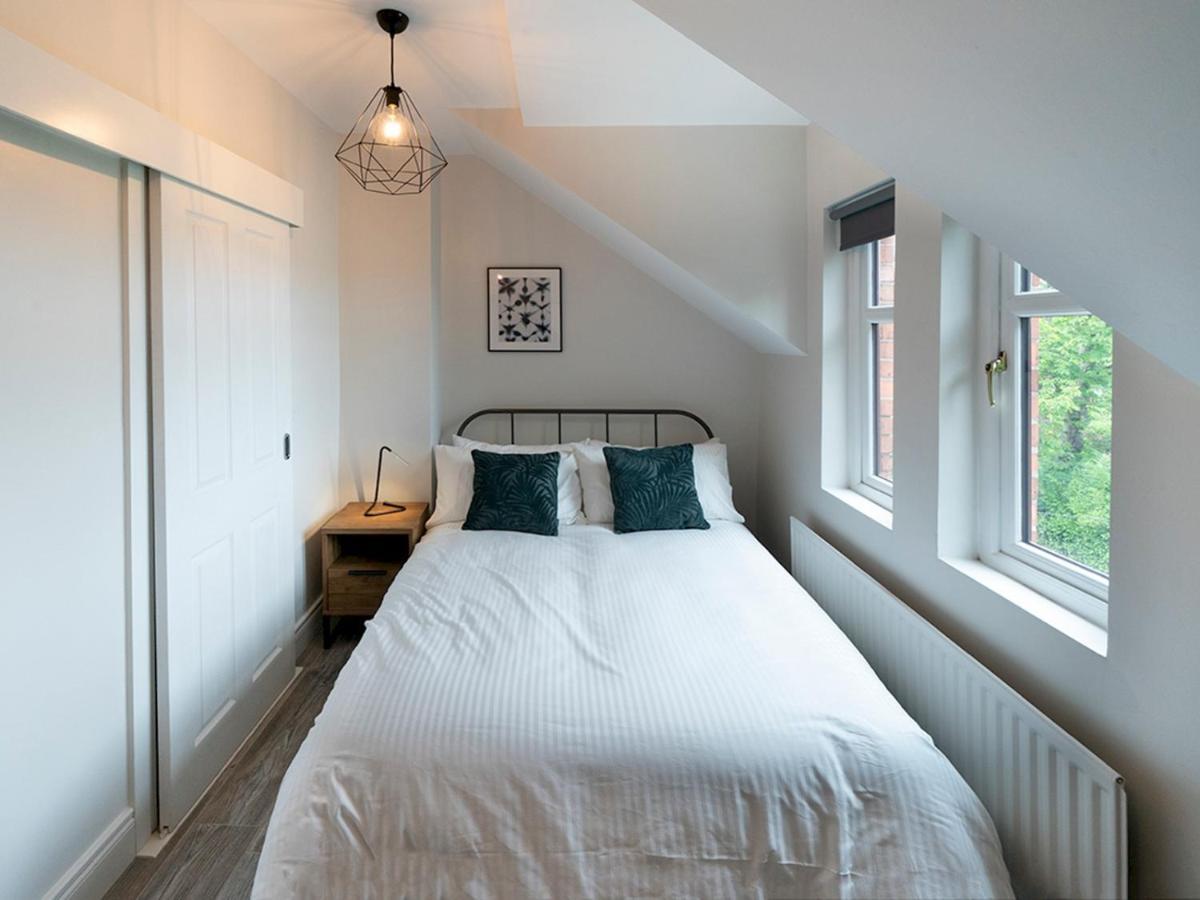 Pass The Keys Beautiful 4Br Restored Red Brick Cafes And Park Belfast Bagian luar foto